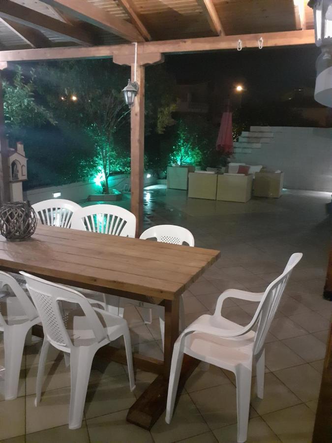 Vila Alegria Nea Iraklitsa ภายนอก รูปภาพ