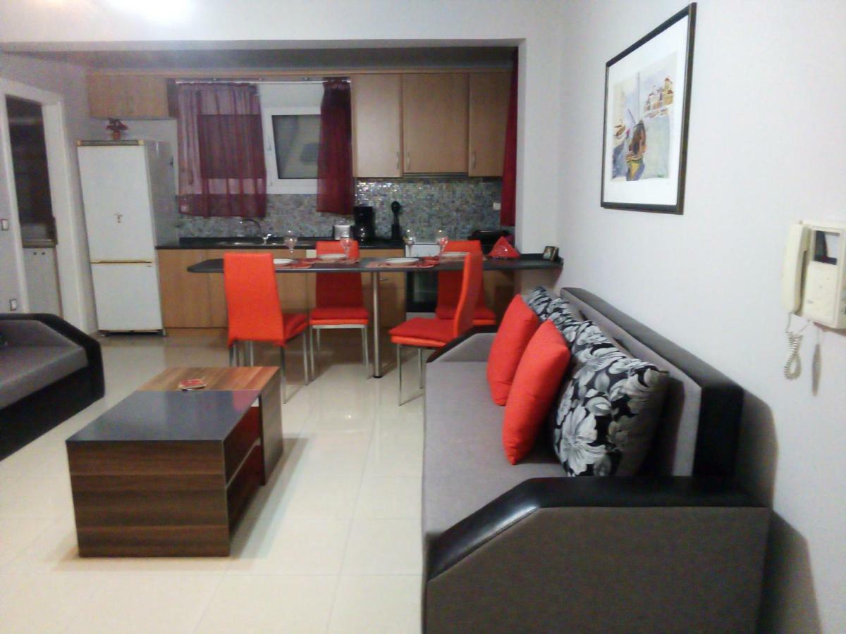 Vila Alegria Nea Iraklitsa ภายนอก รูปภาพ