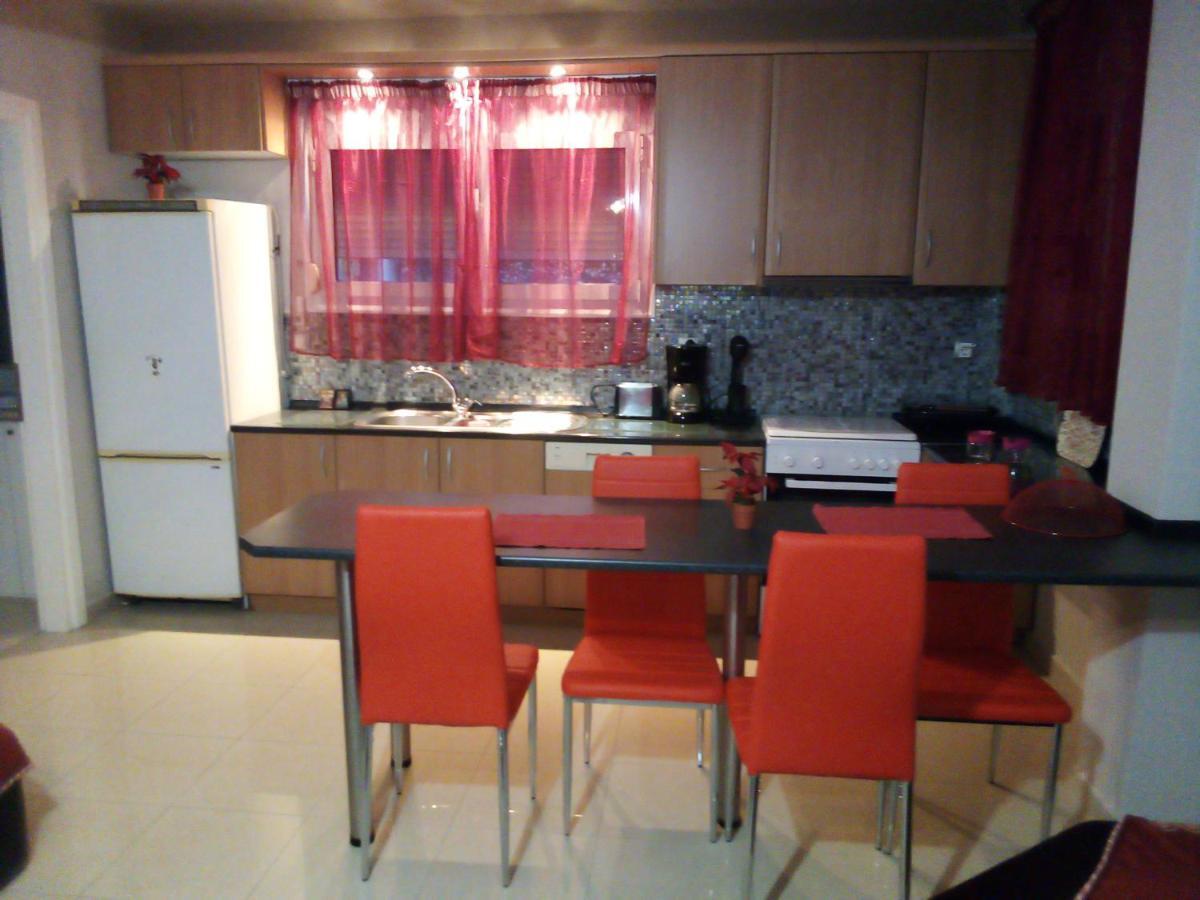 Vila Alegria Nea Iraklitsa ภายนอก รูปภาพ